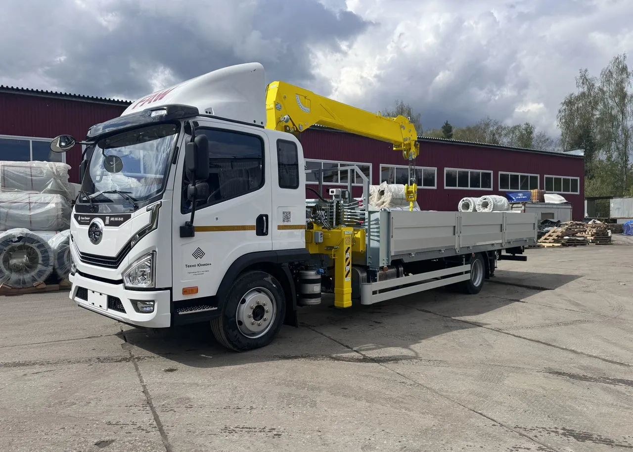 Бортовой грузовик FAW Tiger 6G с КМУ HYVA